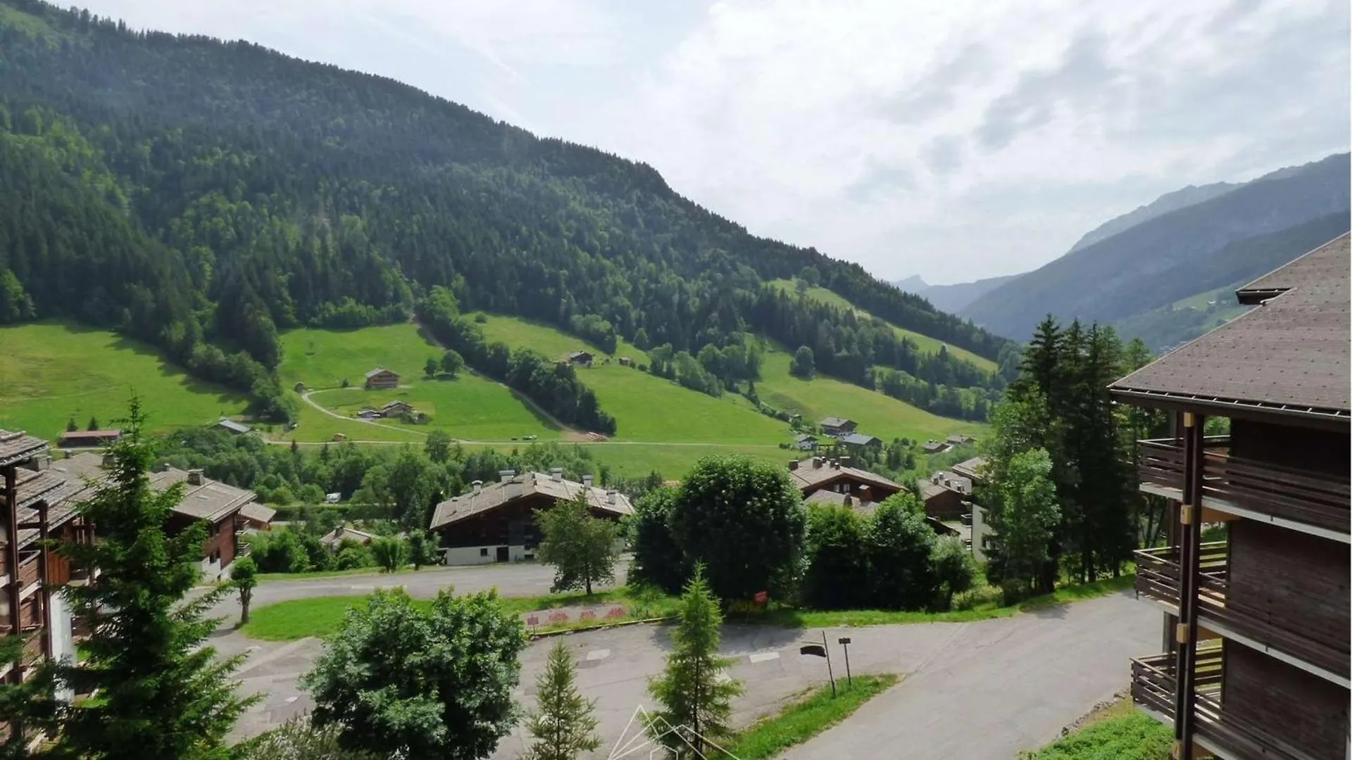 Appartement Studio Renove 1Er Etage Pour 4 Pers. - Le Grand-Bornand - Fr-1-458-182 France